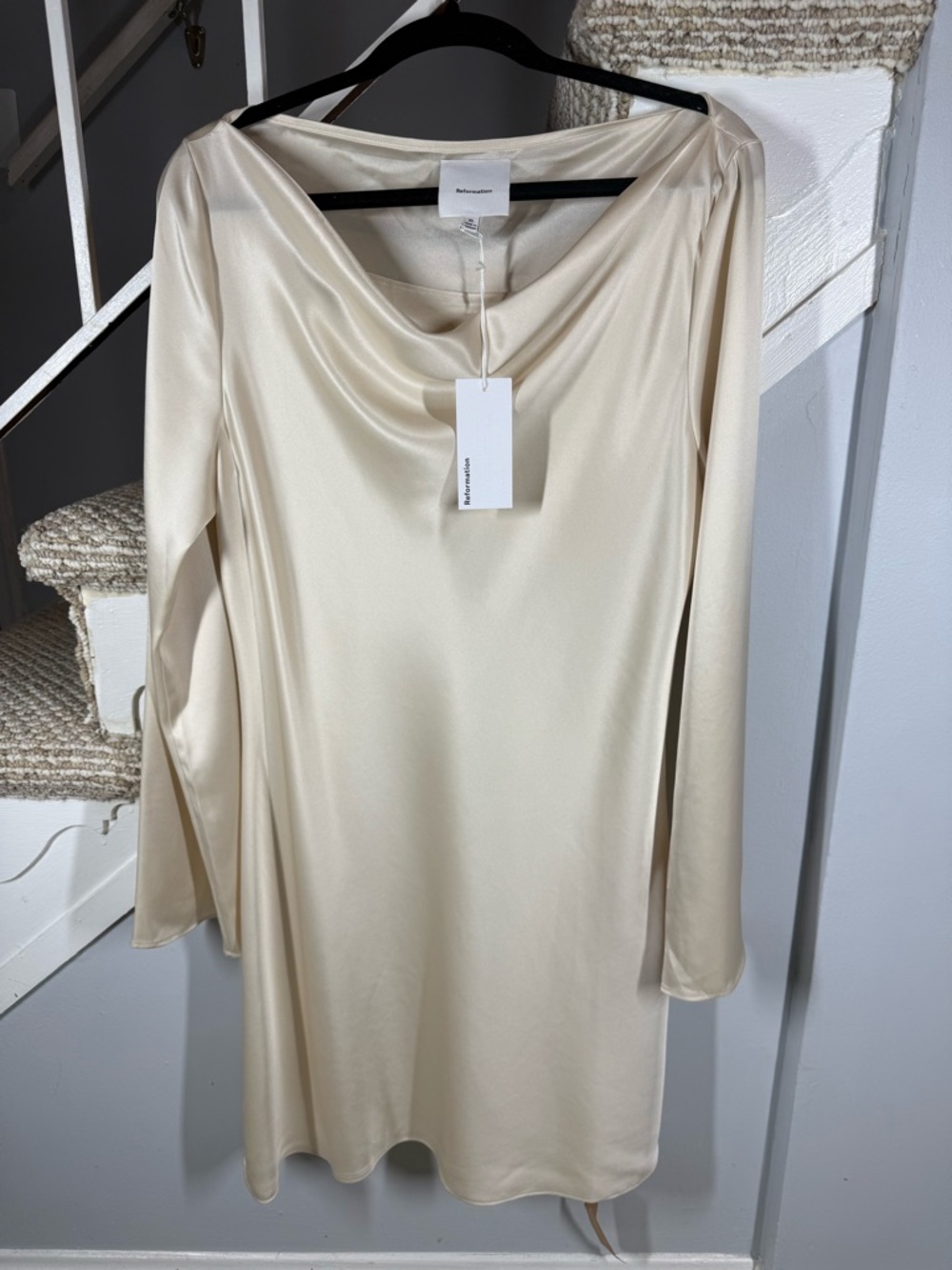 NWT Reformation Pike Satin Dress in Almond - Picture 5 of 15